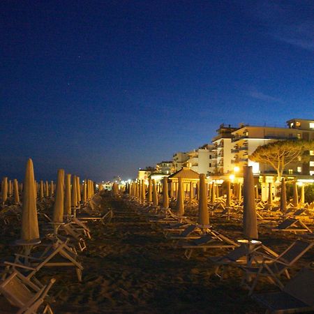 Hotel Edelweiss Lido di Jesolo Exterior photo